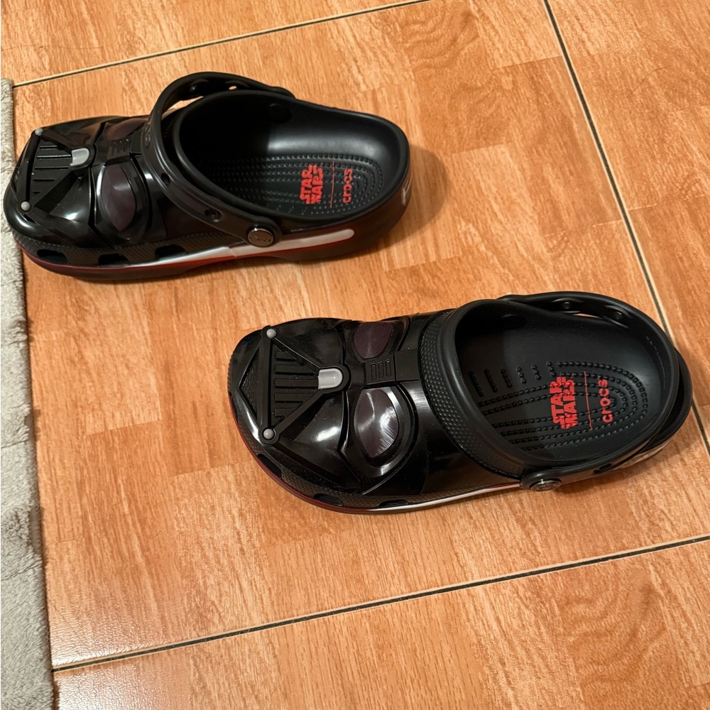 Crocs - Picture 5 of 7